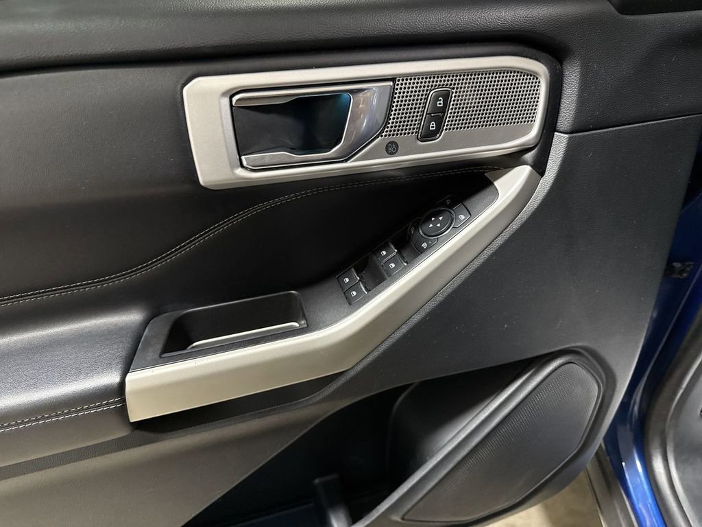 Used 2021 Ford Explorer Limited image 21