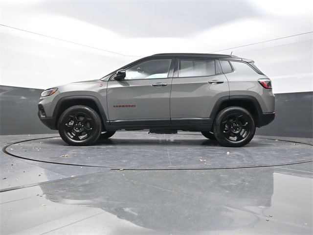 Used 2024 Jeep Compass Trailhawk image 31