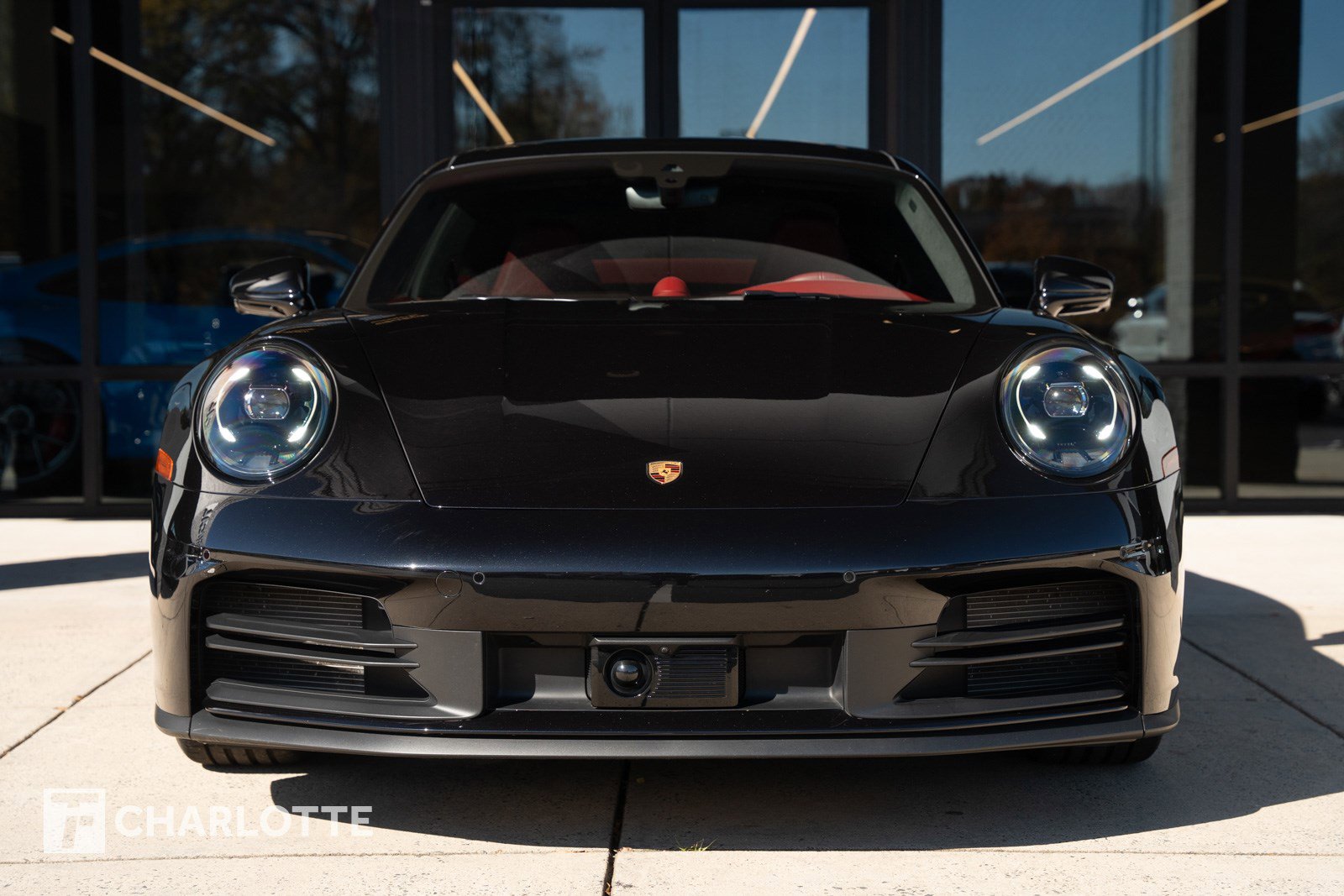 Used 2025 Porsche 911 Carrera image 5