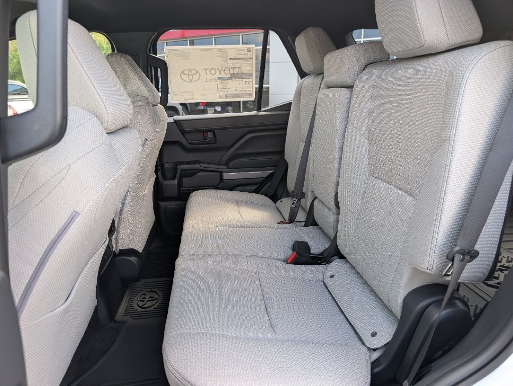 New 2026 Toyota 4Runner SR5 AWD/4WD image 30