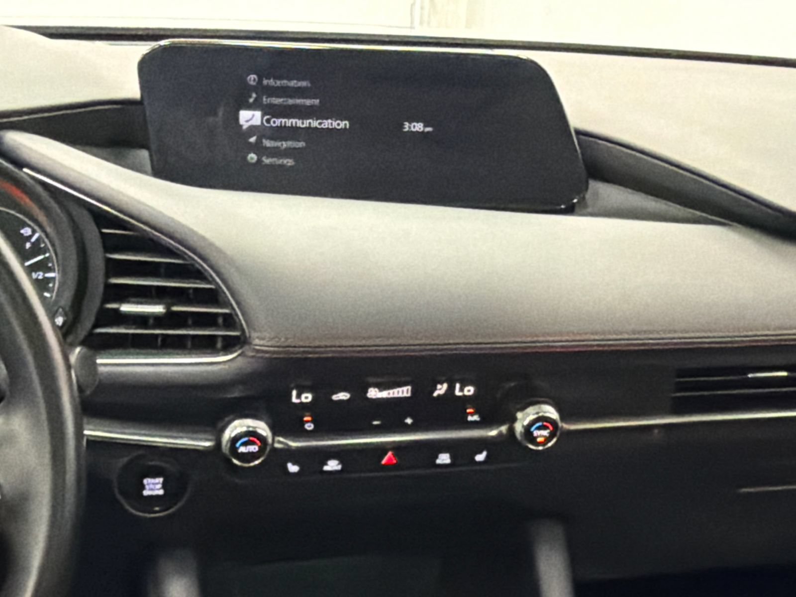 Used 2022 MAZDA MAZDA3 s FWD image 19