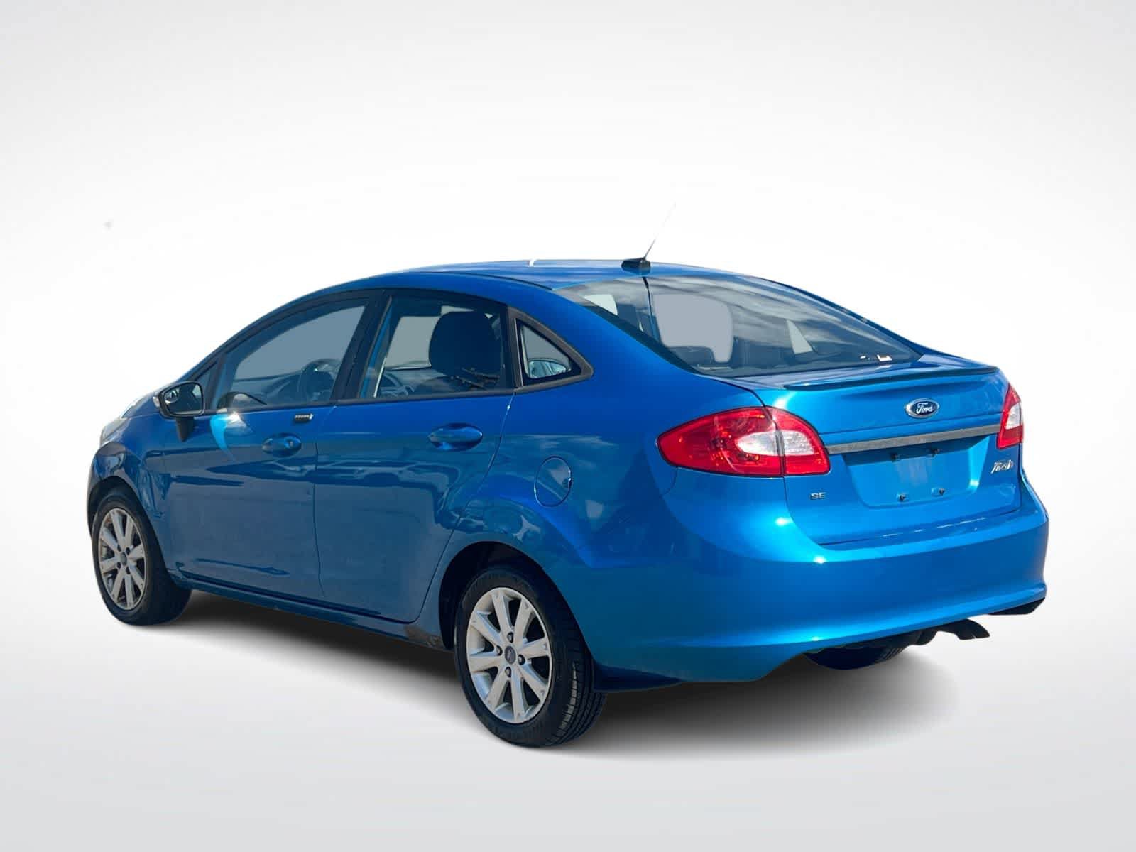Used 2013 Ford Fiesta SE FWD image 6
