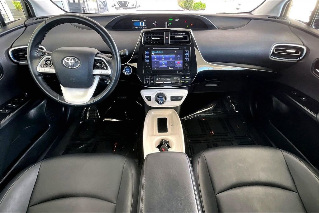Used 2016 Toyota Prius Three Touring image 7