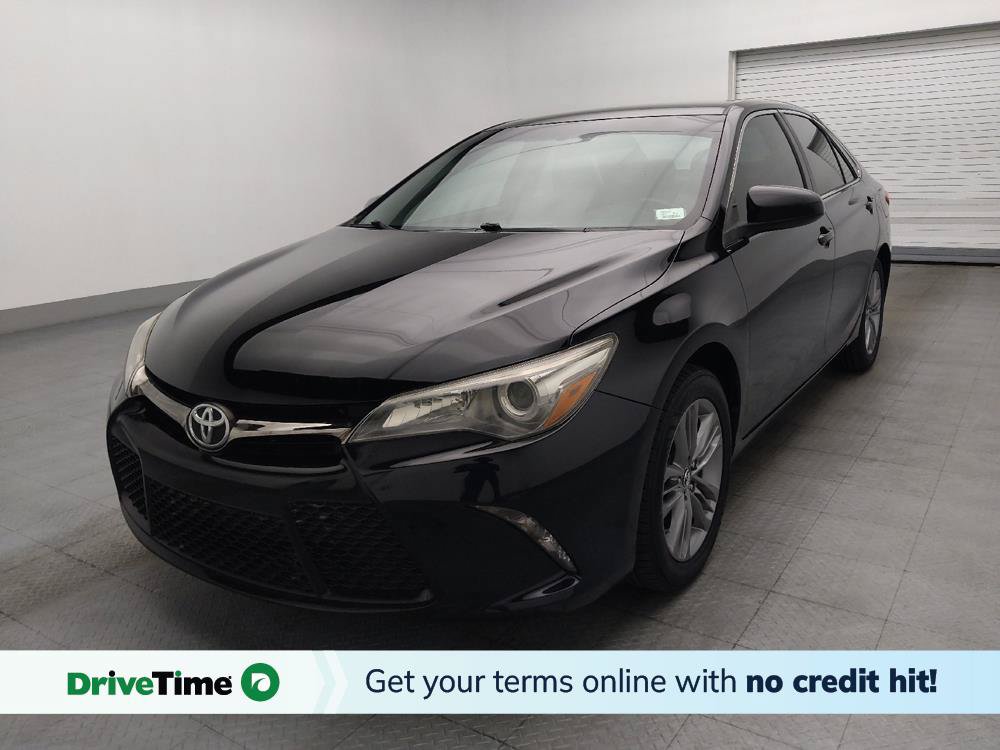 Used 2015 Toyota Camry SE FWD image 1