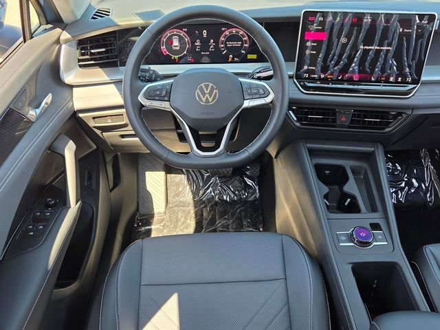 New 2026 Volkswagen Tiguan SE FWD image 7