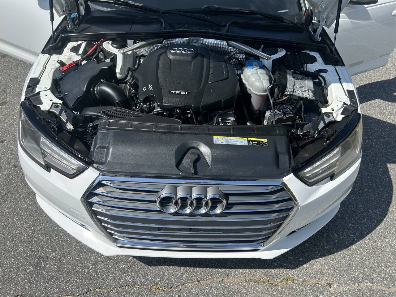 Used 2017 Audi A4 2.0T Premium FWD image 17