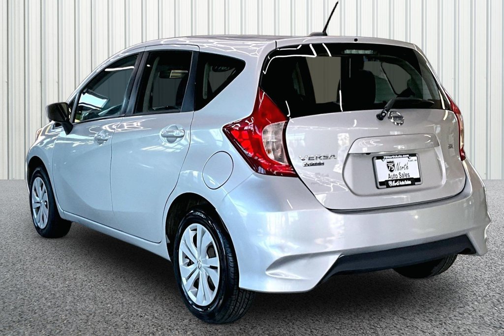 Used 2017 Nissan Versa Note SV FWD image 4