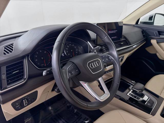 Certified 2023 Audi Q5 2.0T Premium w/ Convenience Package AWD/4WD image 4