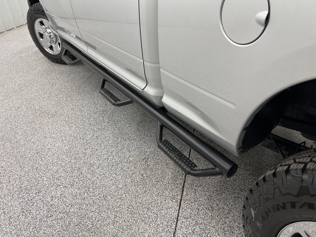 Used 2018 RAM 2500 Tradesman w/ Chrome Appearance Group AWD/4WD image 9