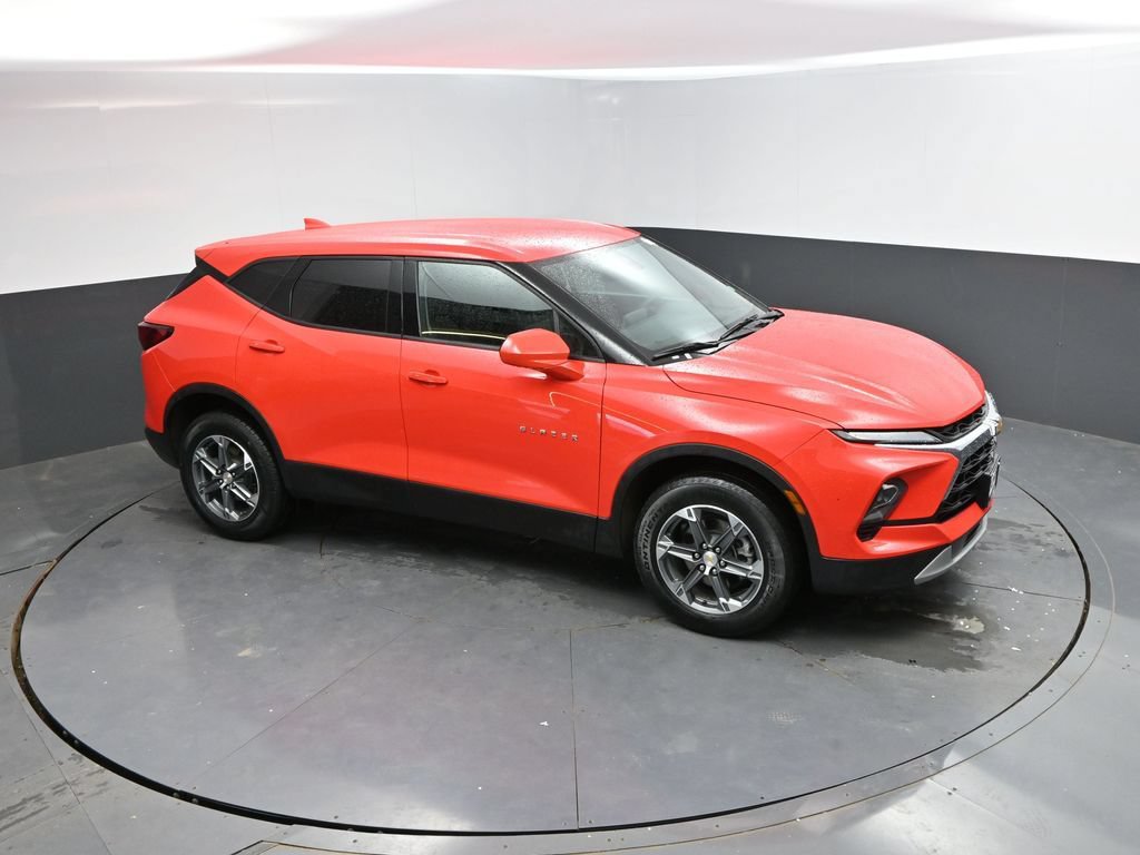 Used 2025 Chevrolet Blazer LT FWD image 26