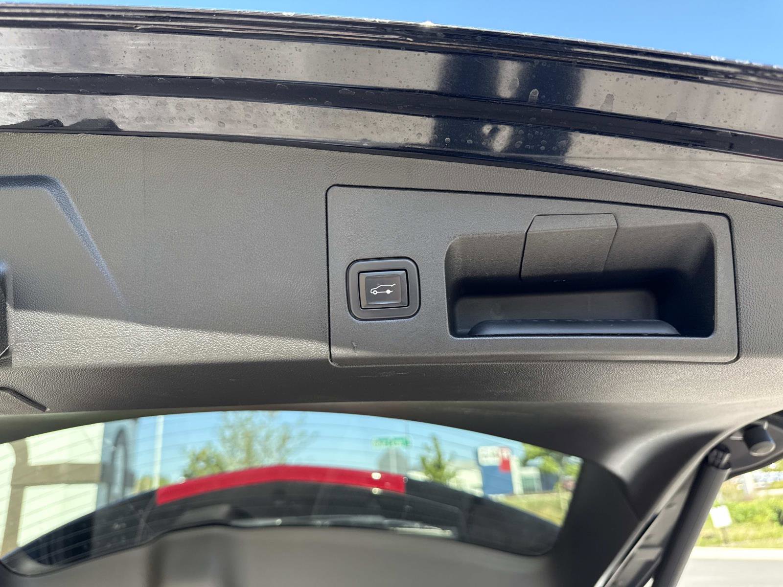 Used 2021 Cadillac XT5 Premium Luxury image 13