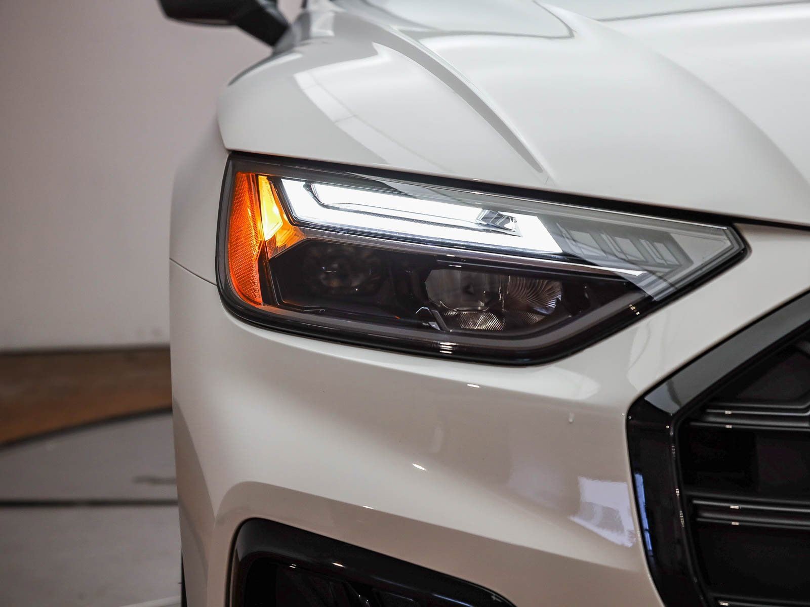 Used 2024 Audi Q5 e Premium Plus image 5