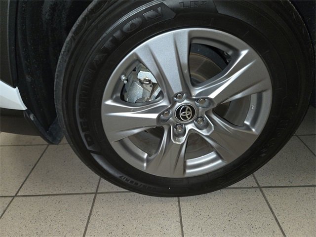 Used 2024 Toyota RAV4 LE image 10