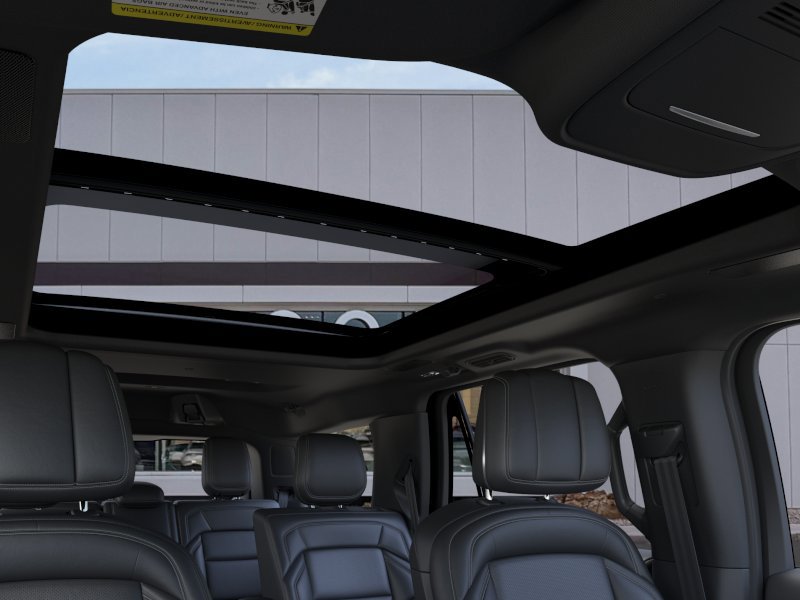 New 2025 Lincoln Navigator Reserve w/ Jet Appearance Package image 22