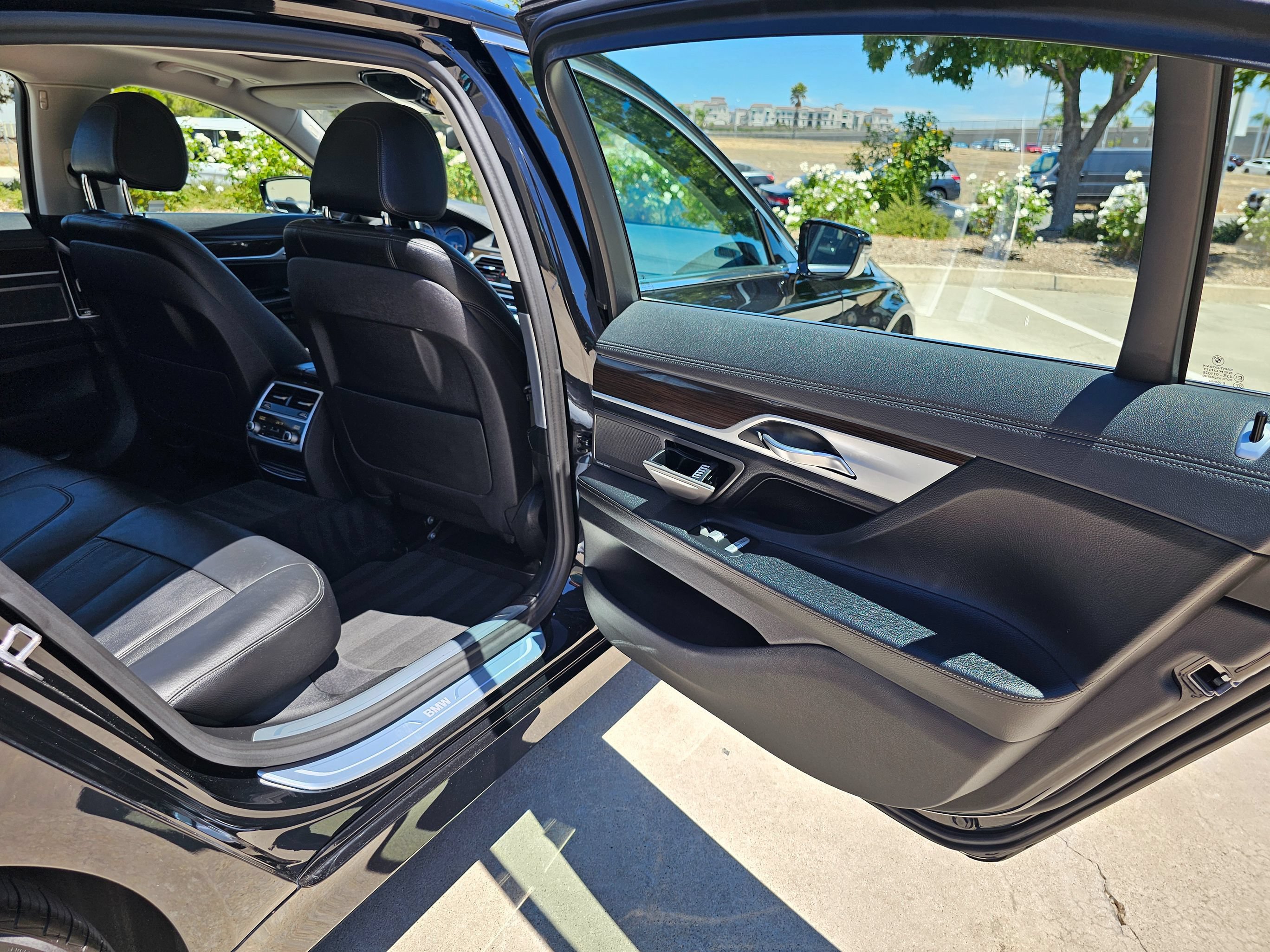 Used 2018 BMW 740i RWD image 30