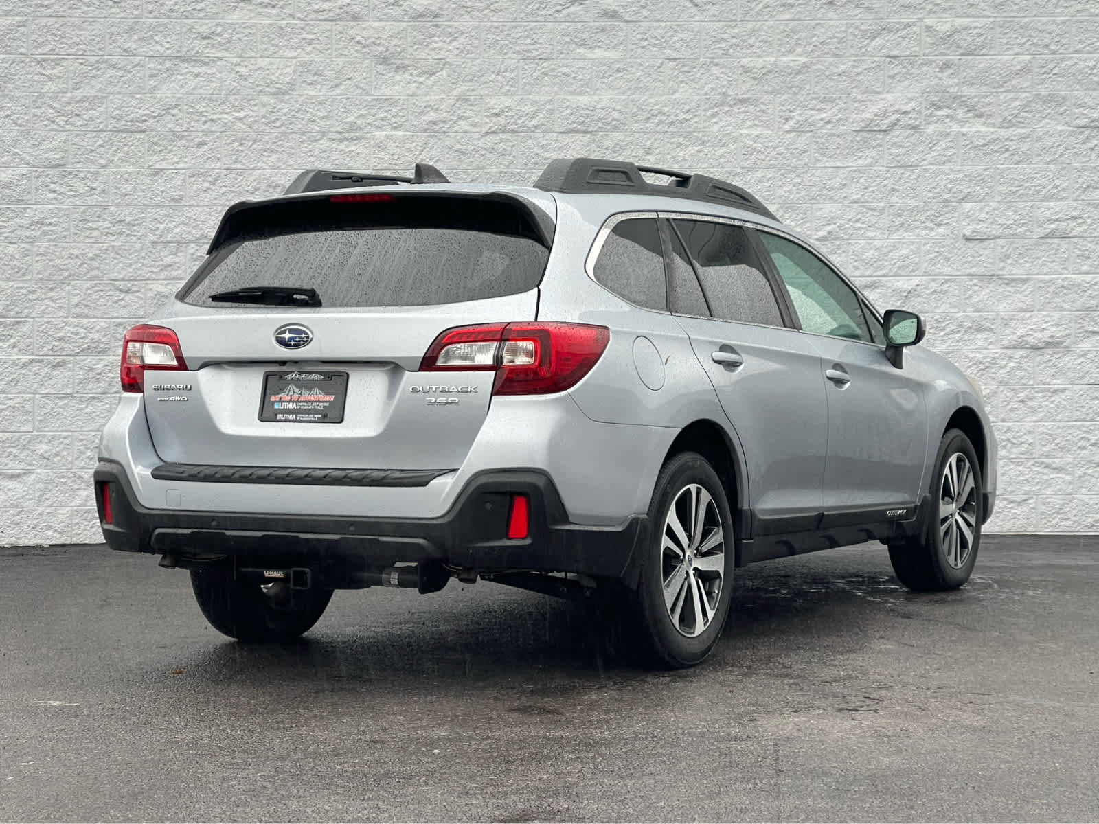 Used 2018 Subaru Outback 3.6R Limited image 7
