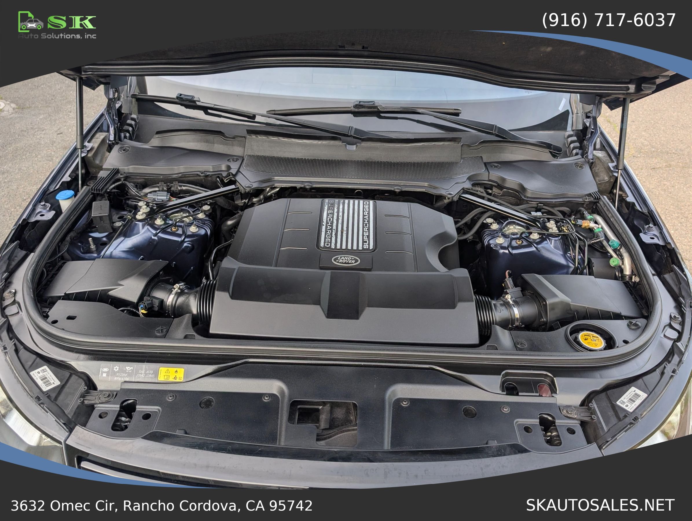 Used 2017 Land Rover Discovery SE AWD/4WD image 32