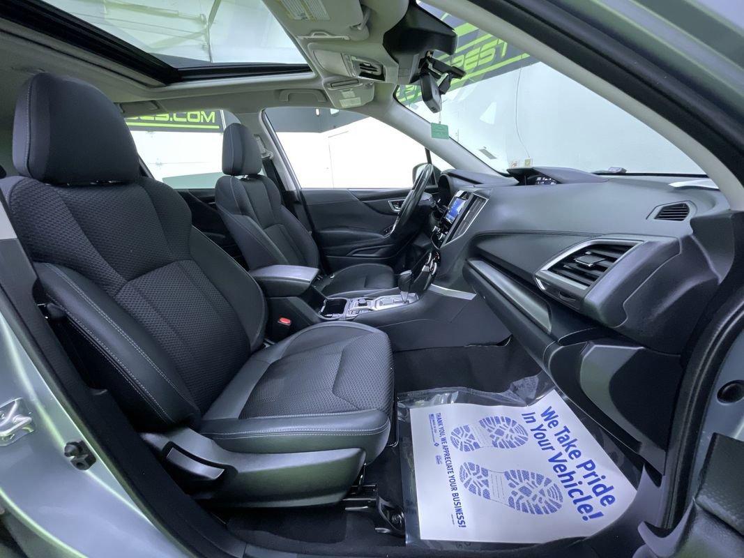 Used 2023 Subaru Forester Premium AWD/4WD image 29