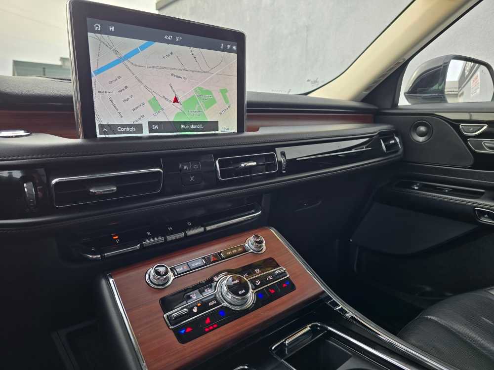 Used 2023 Lincoln Aviator Reserve image 26