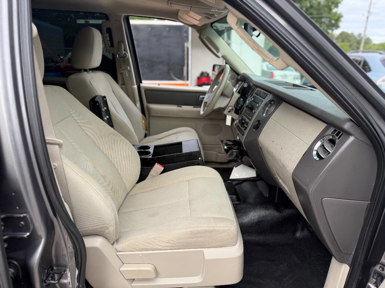 Used 2014 Ford Expedition XL RWD image 18