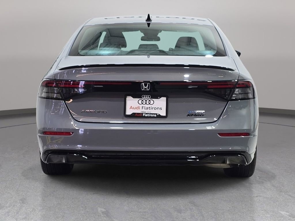 Used 2024 Honda Accord Sport image 7
