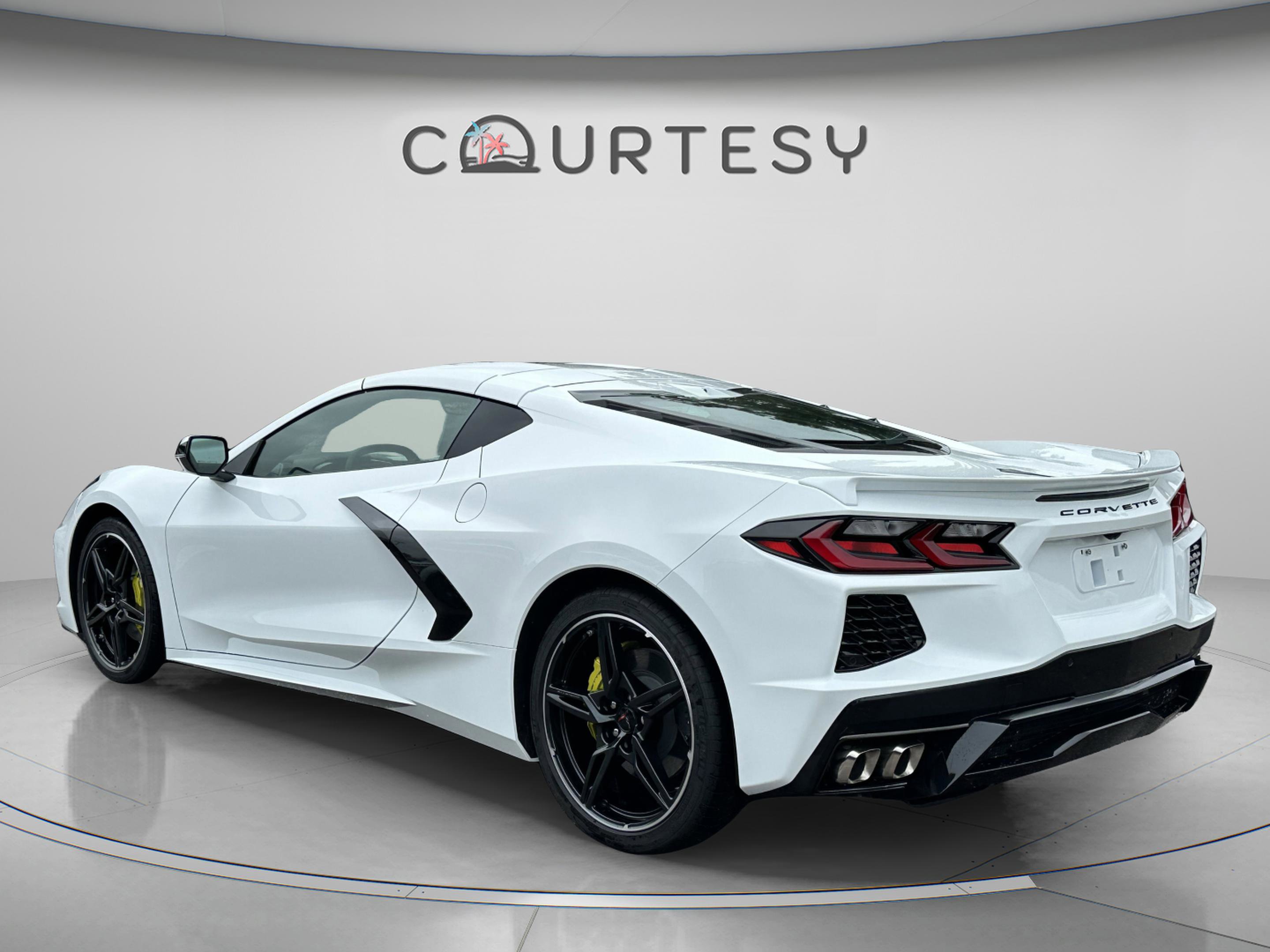 Used 2024 Chevrolet Corvette Stingray Coupe image 5