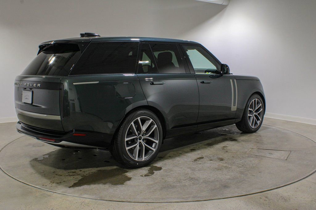 New 2026 Land Rover Range Rover SE image 5