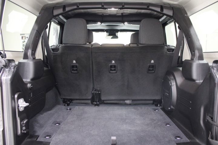 Used 2024 Jeep Wrangler Willys image 13