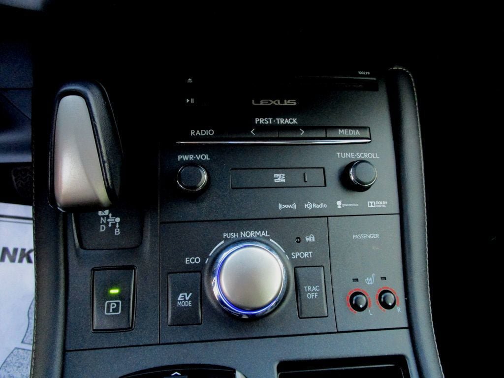 Used 2014 Lexus CT 200h FWD image 22