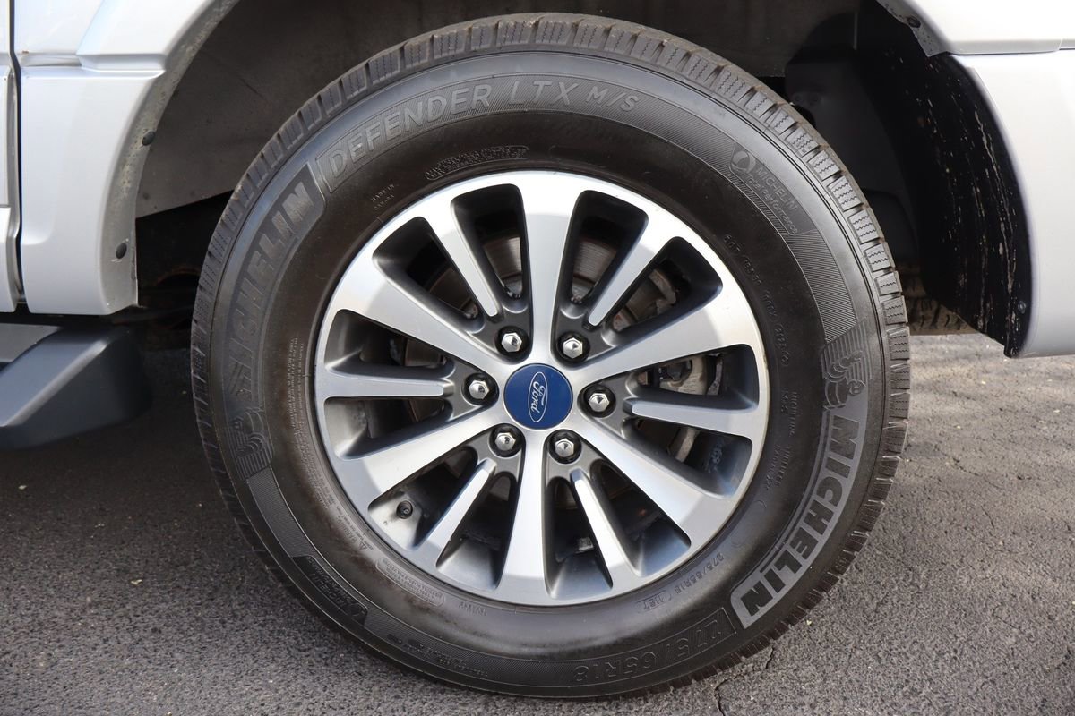 Used 2015 Ford Expedition EL XLT w/ Equipment Group 202A image 43