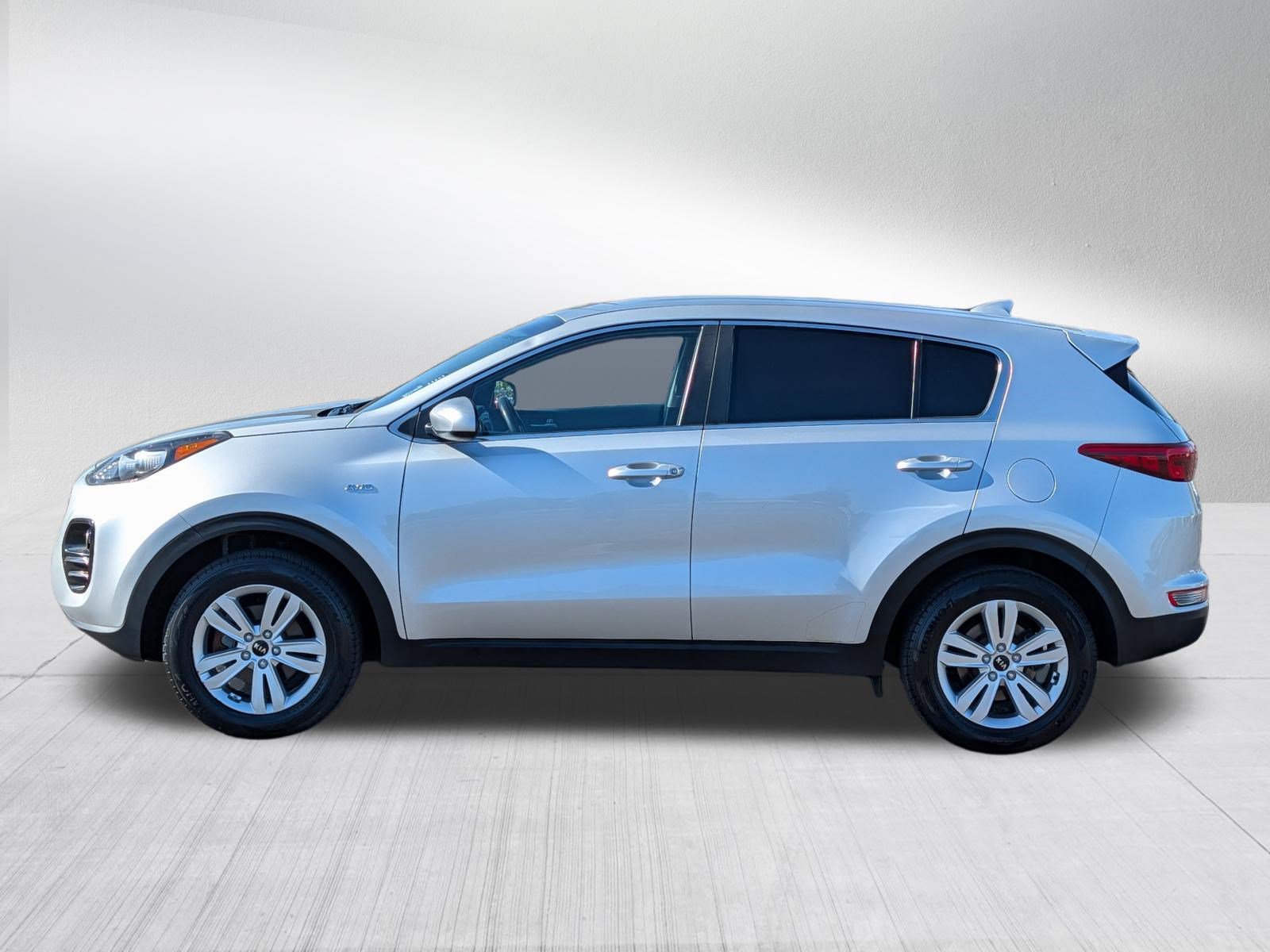 Used 2019 Kia Sportage LX AWD/4WD image 4