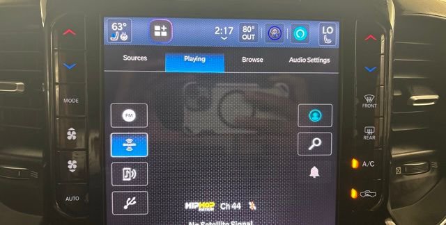 Used 2025 RAM 1500 Laramie RWD image 31