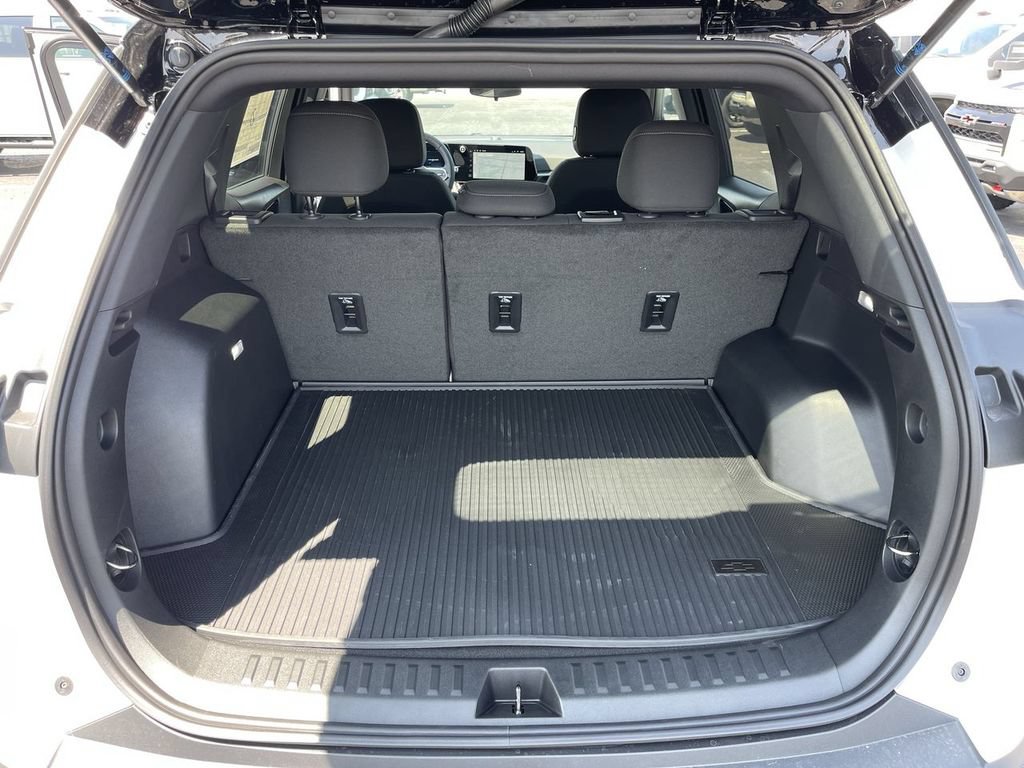New 2026 Chevrolet Equinox LT w/ LPO, Floor Liner Package AWD/4WD image 22