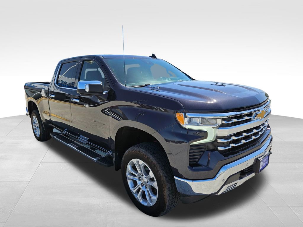 Used 2022 Chevrolet Silverado 1500 LTZ w/ LTZ Premium Package AWD/4WD image 4
