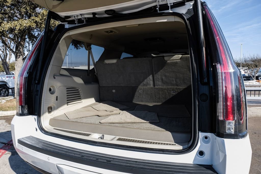 Used 2020 Cadillac Escalade ESV Premium Luxury image 56