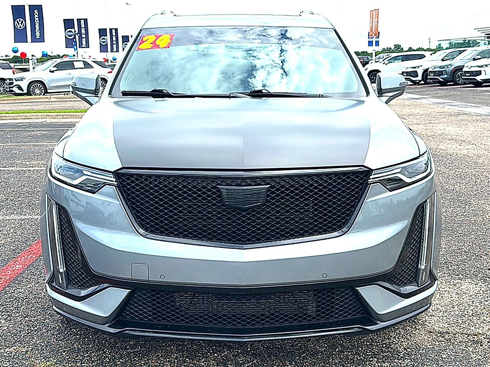 Used 2024 Cadillac XT6 Sport w/ LPO, Floor Liner Package AWD/4WD image 11