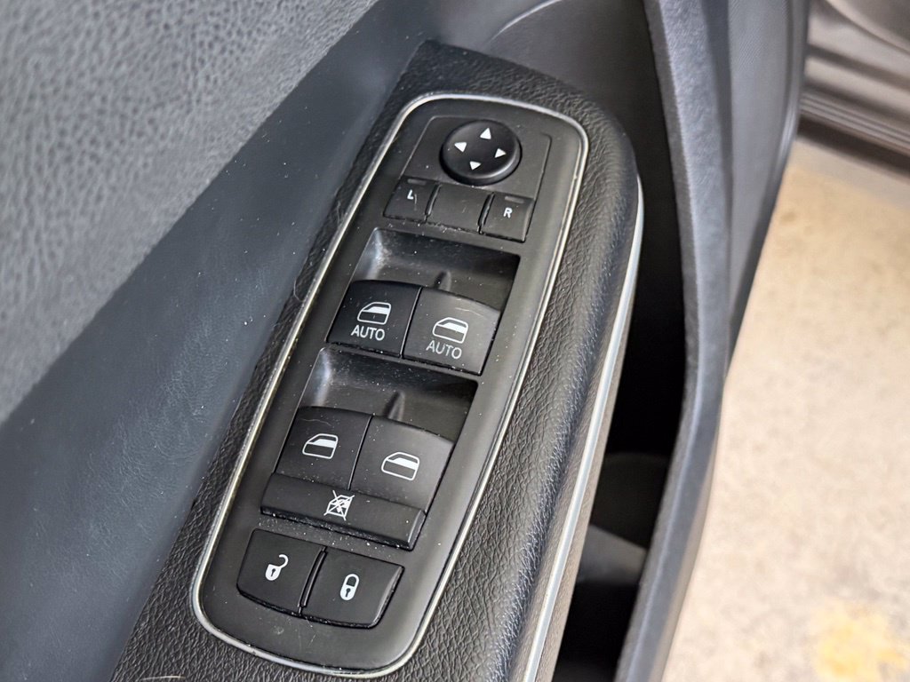 Used 2019 Chrysler 300 Touring w/ Sport Appearance Package RWD image 35
