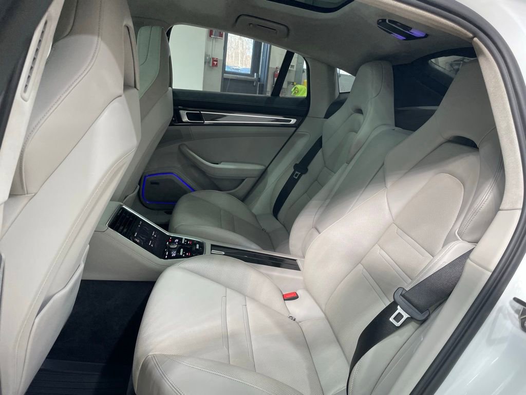 Used 2020 Porsche Panamera GTS image 19