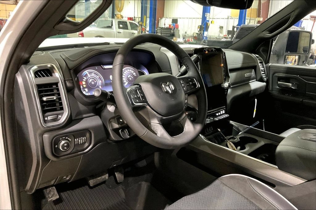 New 2026 RAM 3500 Laramie AWD/4WD image 6