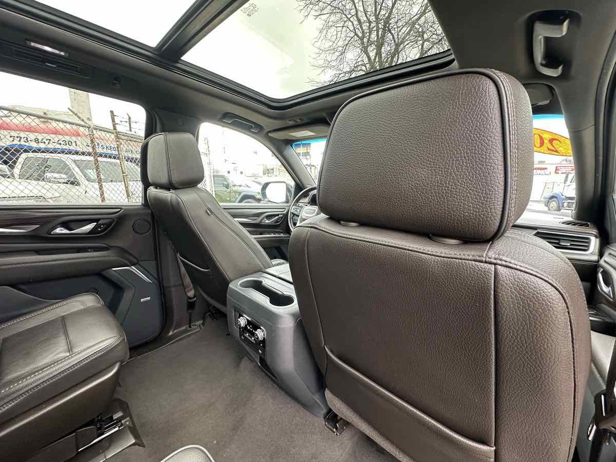 Used 2021 GMC Yukon Denali w/ Denali Premium Package AWD/4WD image 34