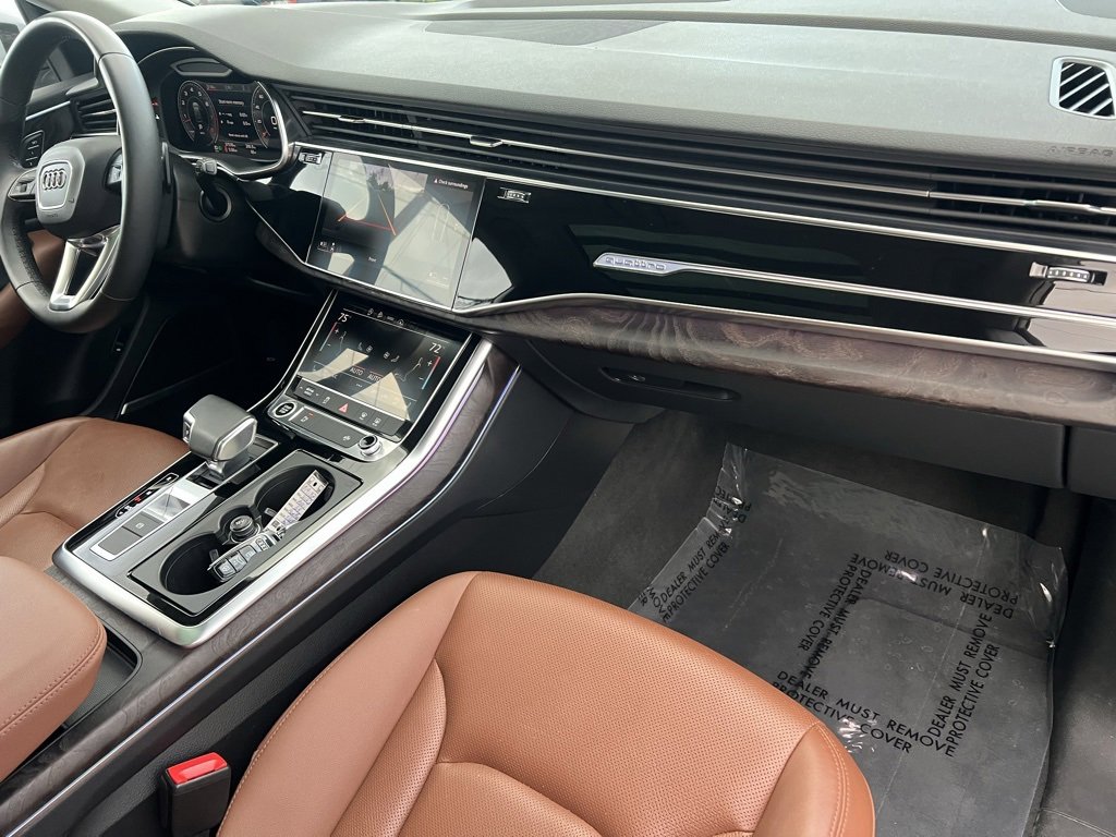 Used 2022 Audi Q8 Premium Plus w/ Premium Plus Package image 34