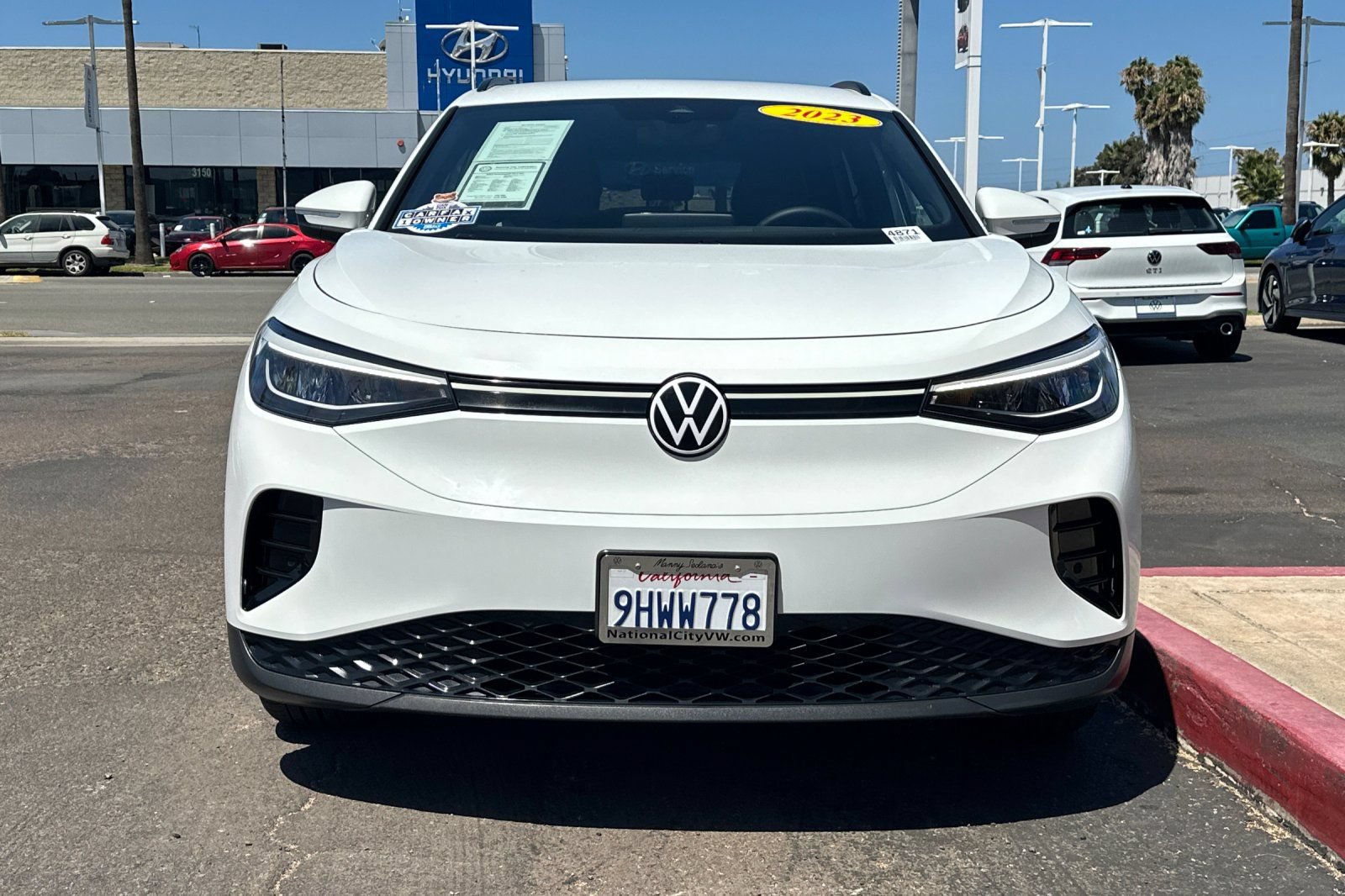Used 2023 Volkswagen ID.4 Pro RWD image 9