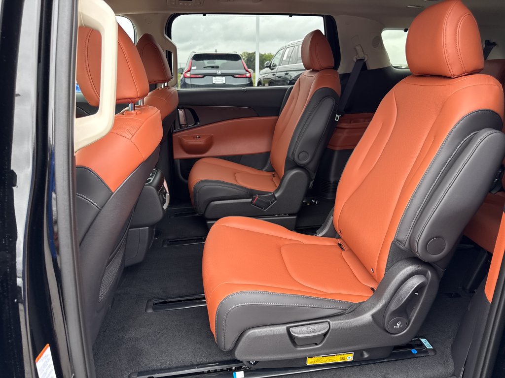 New 2027 Kia Carnival SX FWD image 14