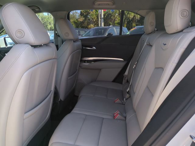 Used 2021 Cadillac XT4 Luxury w/ Driver Awareness Package image 15