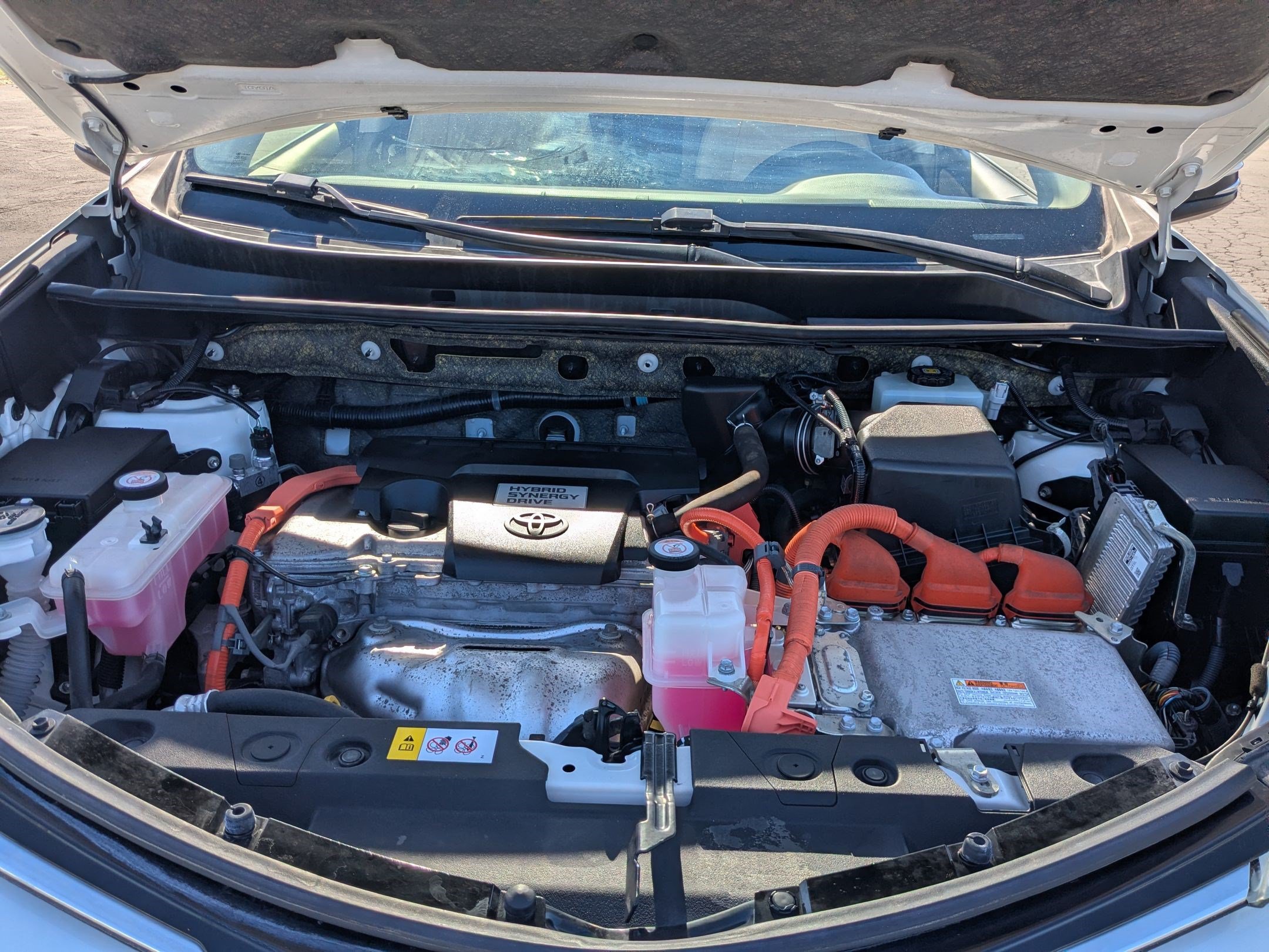 Used 2018 Toyota RAV4 XLE AWD/4WD image 37