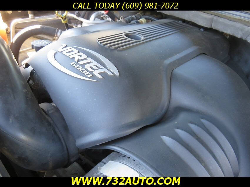 Used 2003 GMC Yukon XL Denali AWD/4WD image 26