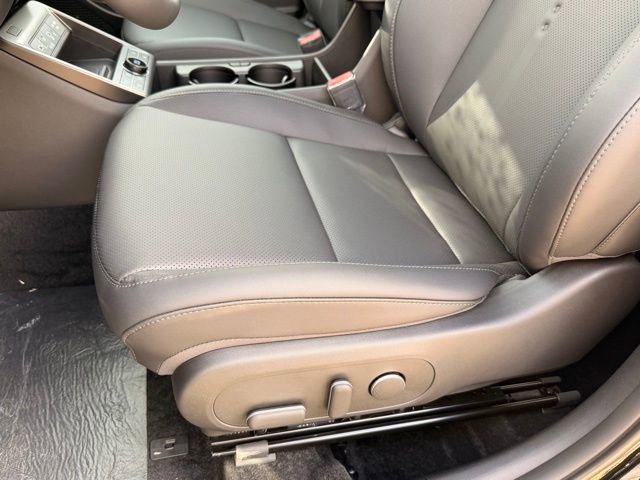 New 2026 Hyundai Kona Limited FWD image 28