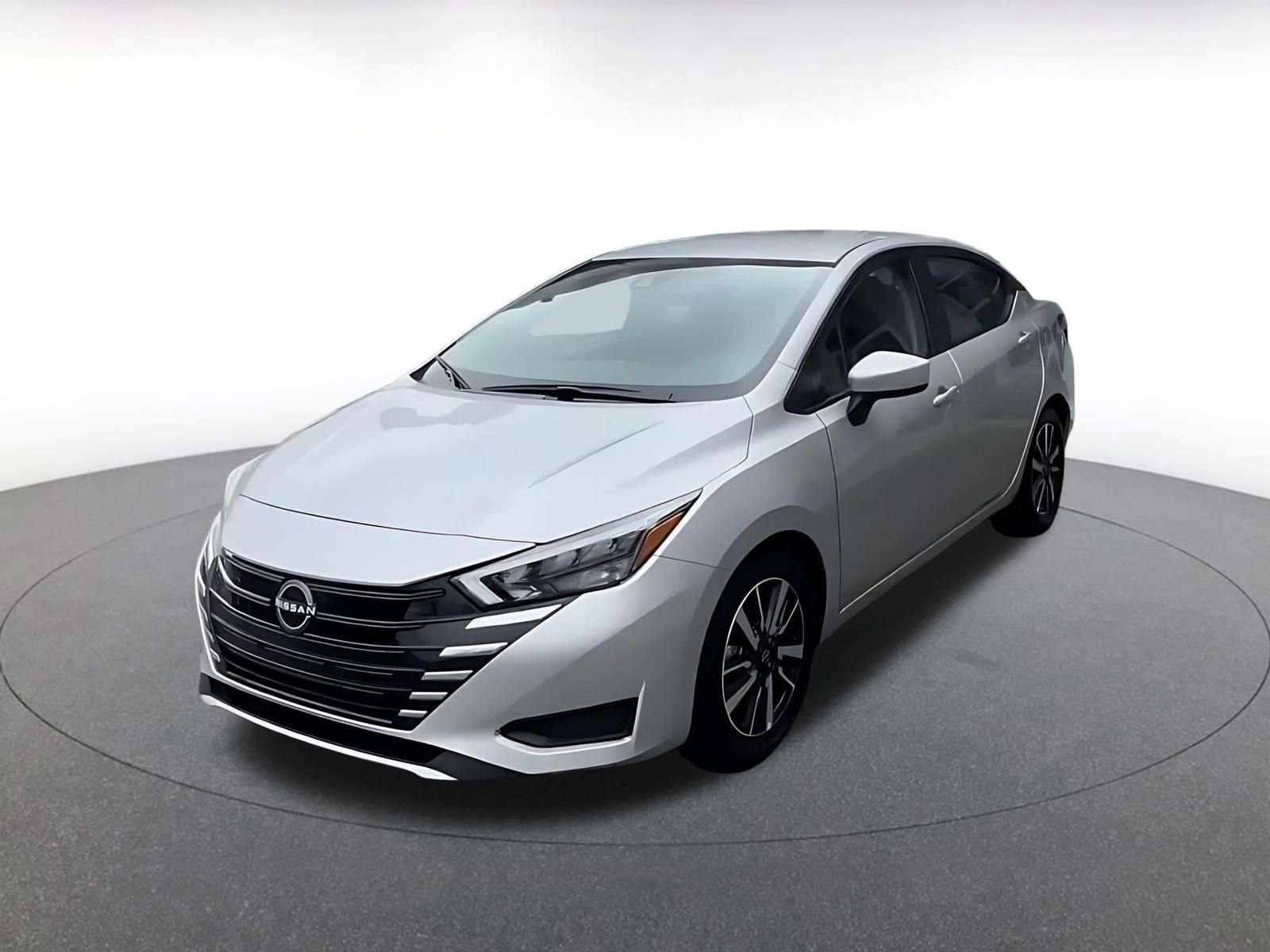 Used 2025 Nissan Versa SV FWD image 7