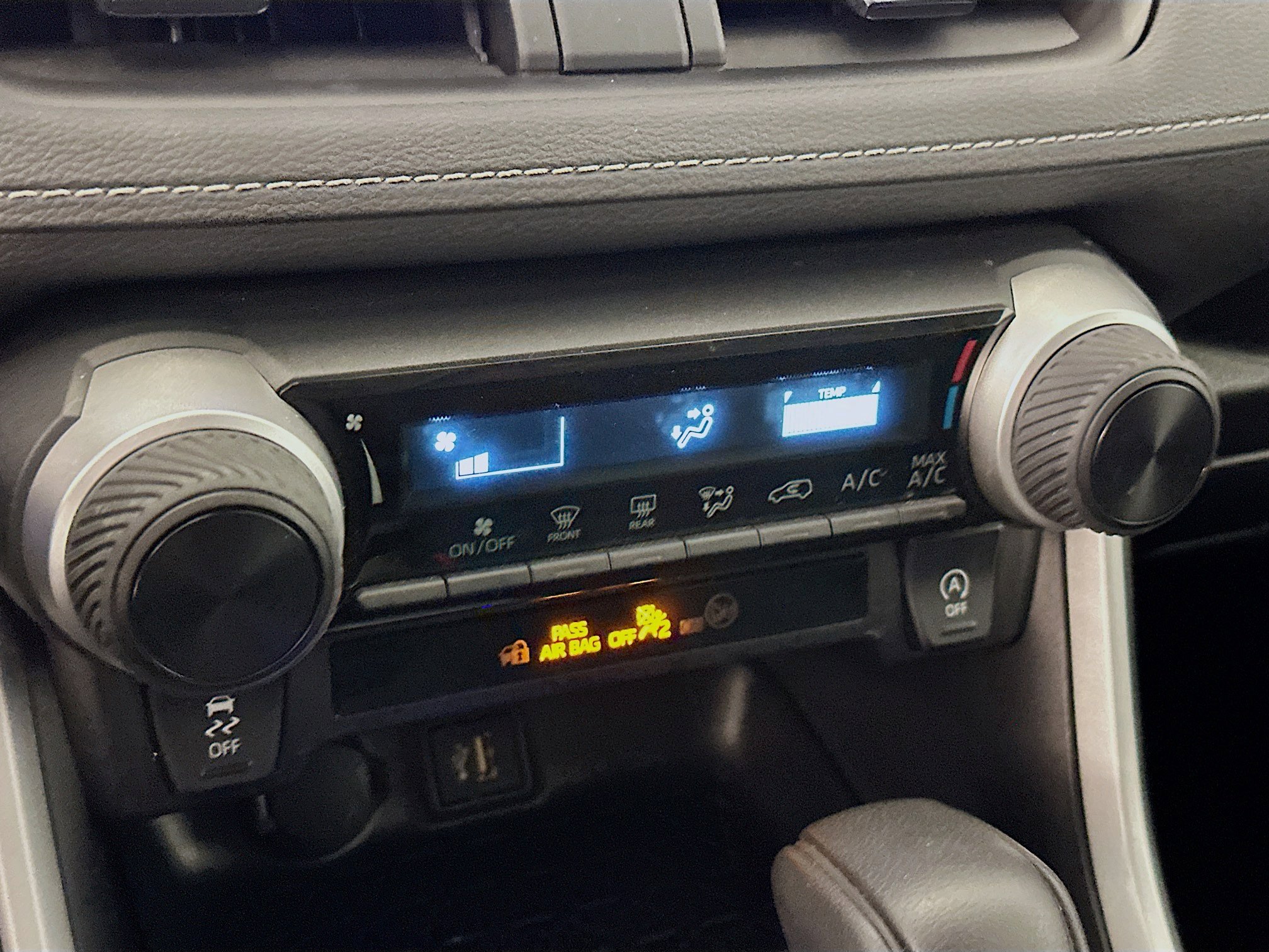 Used 2025 Toyota RAV4 LE image 24