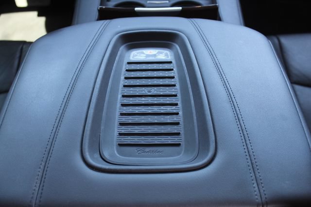 Used 2020 Cadillac Escalade Luxury RWD image 23